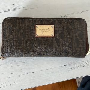 Michael Kors wallet
